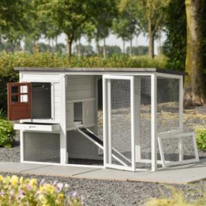 The Julia rabbit hutch offers many expansion options