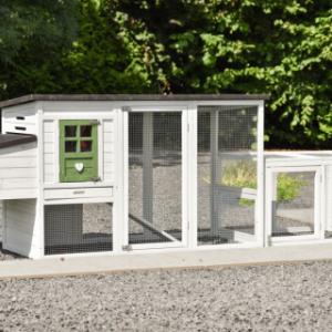Chickencoop Julia | The extension run gives your chickens even more space