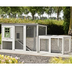 Rabbit hutch Julia Olive is extended with an additional run