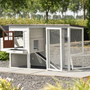 The Julia chickencoop offers many expansion options