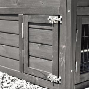 Rabbit hutch Holiday Small is provided with an exit hatch