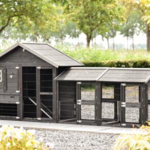 Rabbit hutch Holiday Small Black is extended with 2 runs