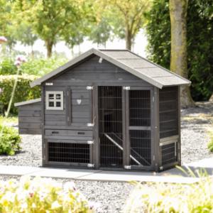 Chickencoop Holiday Small Black with laying nest 180x73x128cm