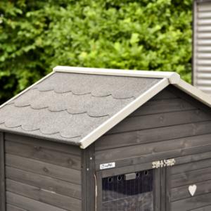 The Prestige Medium chicken coop is fitted with roofing felt