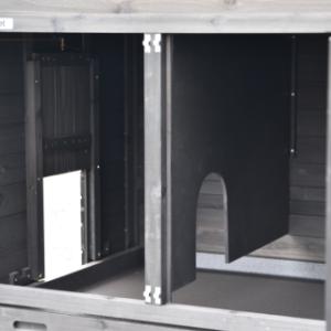 In the night shelter of the Prestige Medium rabbit hutch, rabbits can rest in a sheltered way.