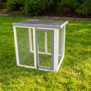 Advance Rabbit Run white/grey · with roofing felt