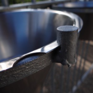 The notch in the rim locks the bowl into the holder (holder not included).