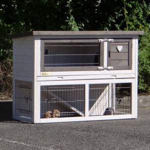 Rabbit hutch Marianne with chewprotection and insulation kit