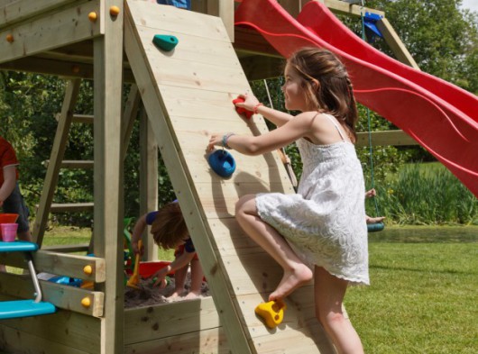 Climbing wall with climbing stones @Wall 120 | Blue Rabbit