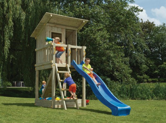 Playtower Beach Hut 120 with slide | Blue Rabbit