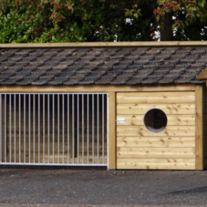 The wooden kennel Rex 2 is an acquisition for your garden!