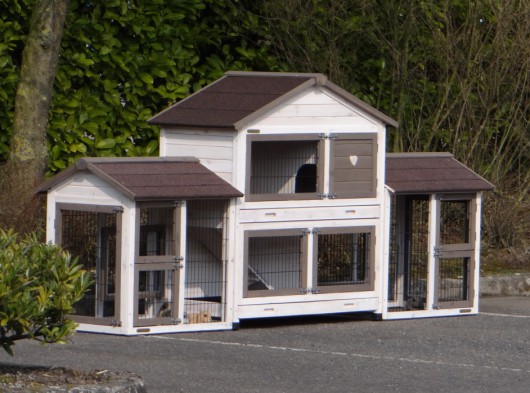 Rabbit hutch Excellent Medium with 2 runs · incl. isolation set