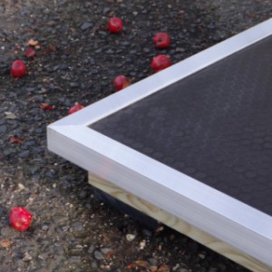 The deck is finished with an aluminum edge to prevent gnawing.