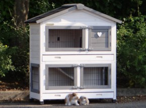Rabbit hutch for the winter Excellent Small with insulation kit and chewprotection 101x51x113cm