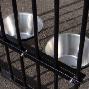 This is a double feeding set for your kennel