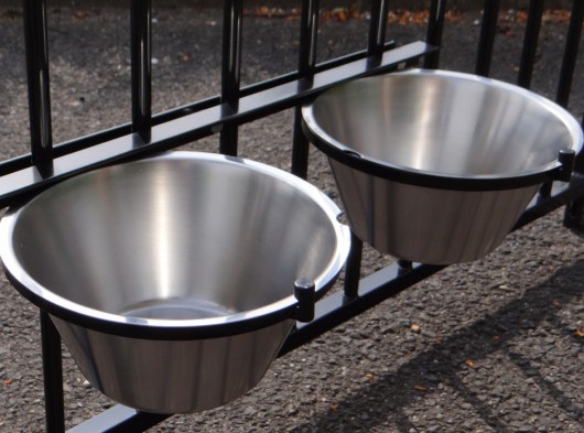 Double feeding bowl · for black kennel · 2x3 litres
