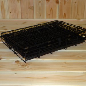 The Strong S dog crate is foldable, making it compact and easy to transport