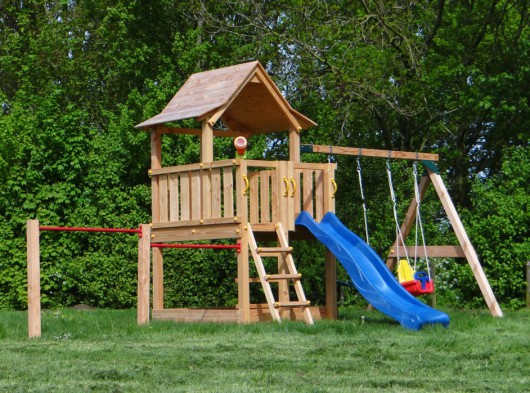 High Pagoda play structure with swings and horizontal bars