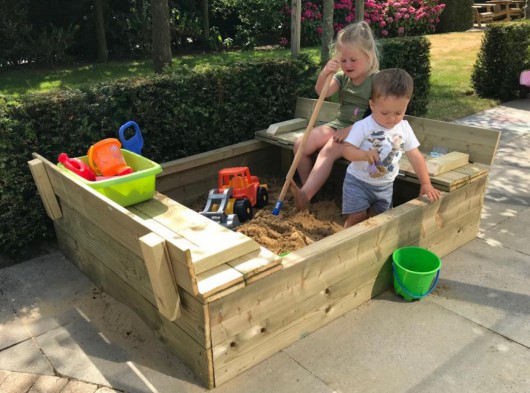 Sandbox Cubic with foldable benches • impregnated wood • 120x150cm